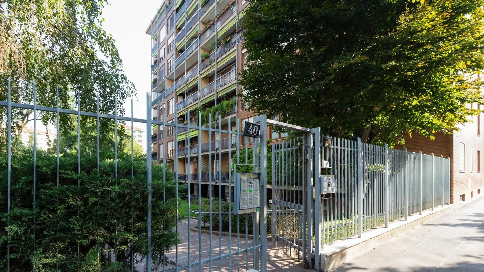 M1 Gambara Balcony Studio Milano 0*,